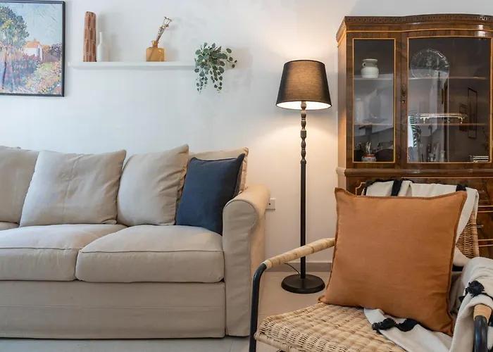 Arty Haven - Spacious 3-br House In דירה *