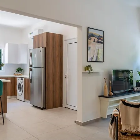 Apartment Arty Haven - Spacious 3-br House In *