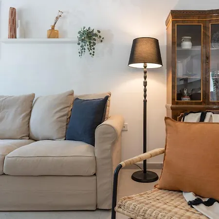 Arty Haven - Spacious 3-br House In Apartamento *