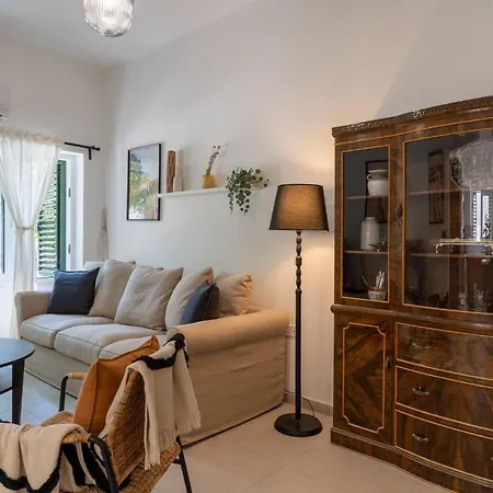 Arty Haven - Spacious 3-br House In Apartamento *