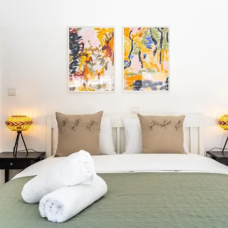 Arty Haven - Spacious 3-br House In *