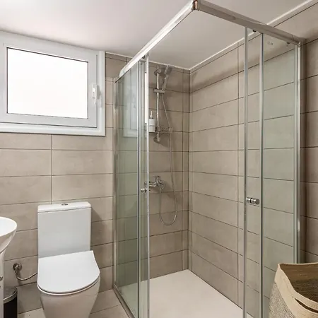 Arty Haven - Spacious 3-br House In Apartamento