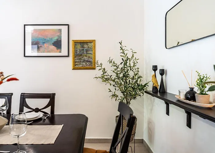 Arty Haven - Spacious 3-br House In Lárnaca