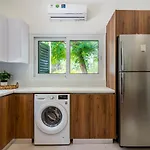 Arty Haven - Spacious 3-br House In *